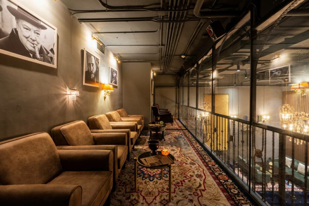 Exclusive Locale1