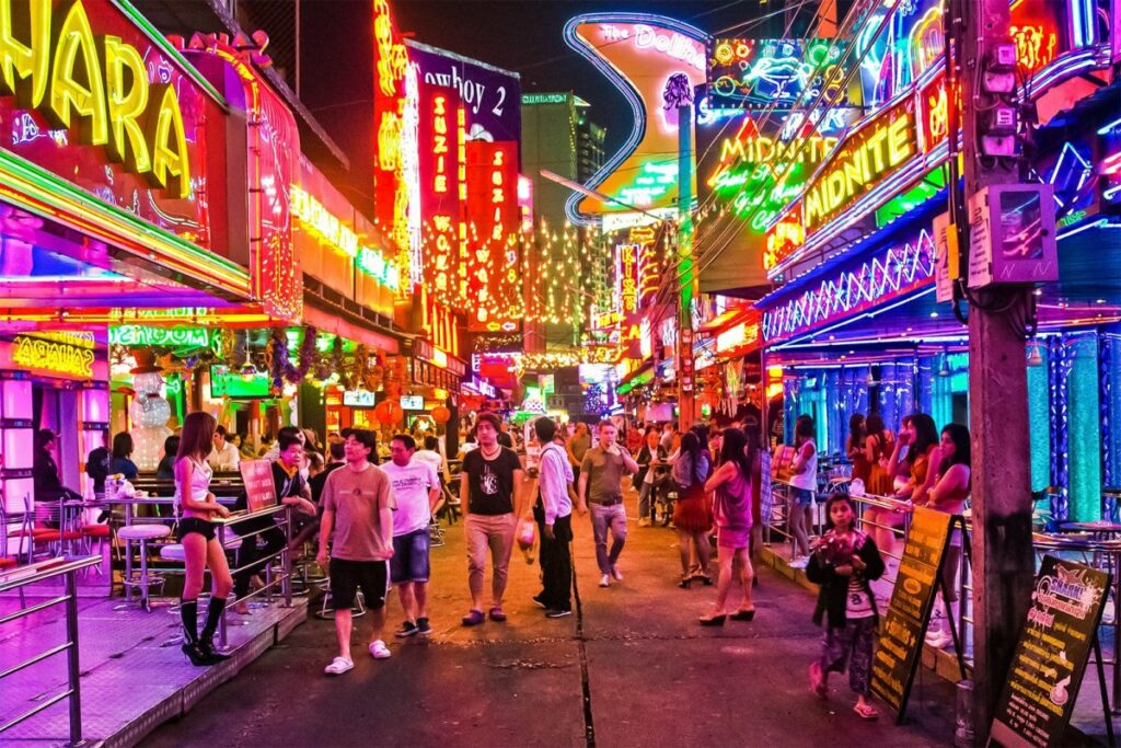 Bangkok Nightlife: Where the City Comes Alive After Dark - The Coach Hotel Sukhumvit / Asok BTS Bangkok